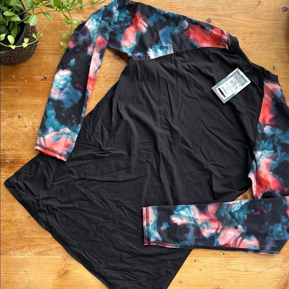 Eidon Surf | Sun Protection Rash Guard - Picture 3 of 4